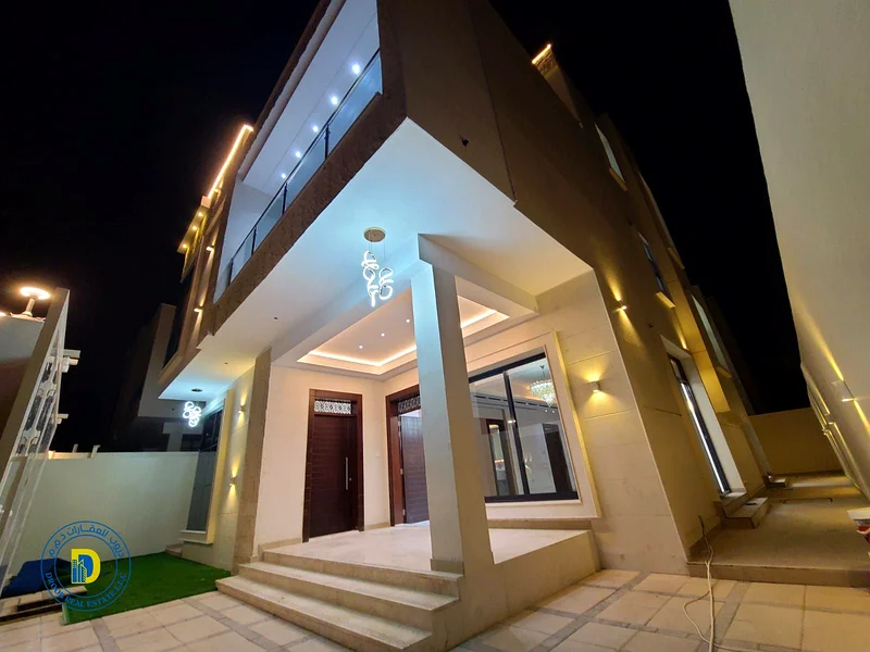 For sale, a luxurious villa with 6 rooms and a roof, Al Helio 2, Ajman, including registration fees, bank financing, freehold for all nationalities63909885842690112