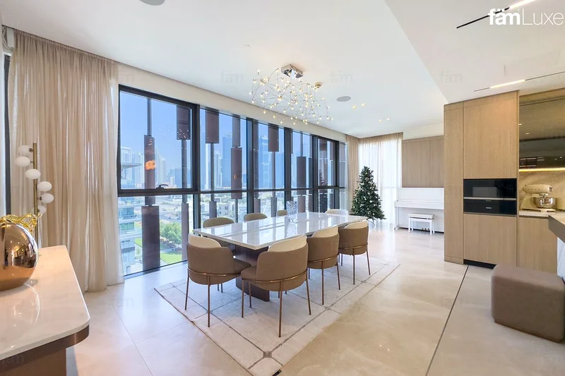 Iconic Views | Luxurious Penthouse | Building 1463947903516417113
