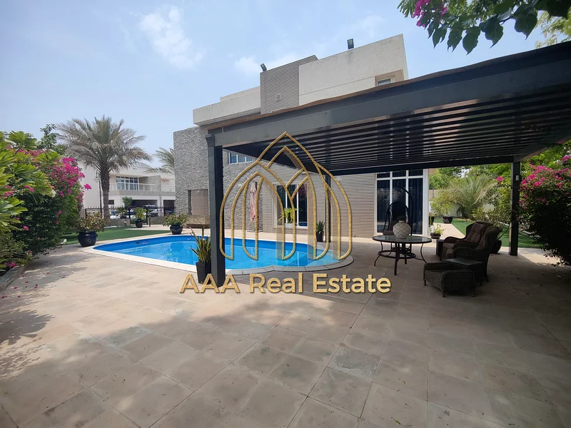 حديقة خضراء ضخمة | مسبح | منظر طبيعي مذهل63747082553859114