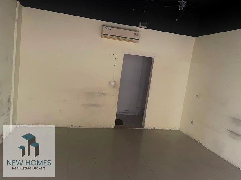 عرض ساخن لمحل فارغ للبيع في إنجلترا كلستر Y2463825682473601112