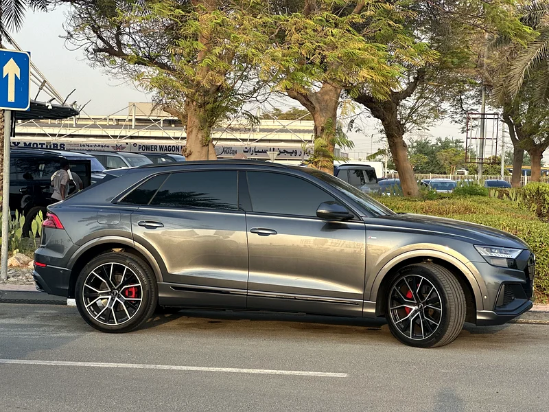 Audi Q8 S-Line 2020 GCC  
Full service history  
No accidents  
No paint work63398611779330113