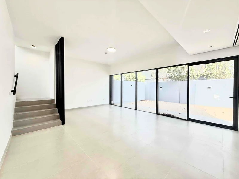 LUXURY 3BHK TOWNHOUSE WITH 4 WASHROOMS, MAID ROOM, WALK-IN CLOSET, AND BALCONY IN KAYA TALAL CITY63404869552003114