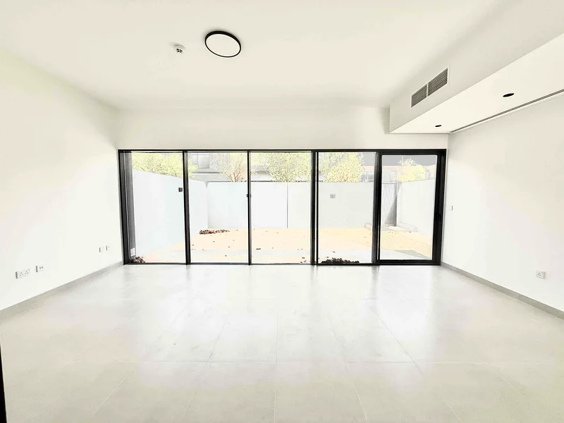 LUXURY 3BHK TOWNHOUSE WITH 4 WASHROOMS, MAID ROOM, WALK-IN CLOSET, AND BALCONY IN KAYA TALAL CITY63404869552003111