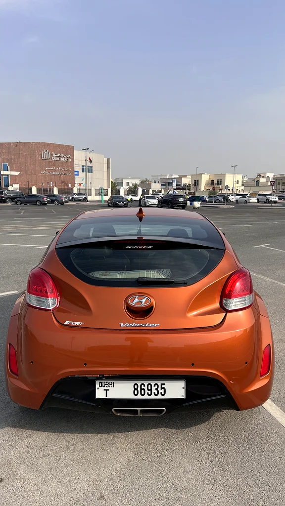 Hyundai Veloster 2014 in excellent condition – no issues63406906282113112