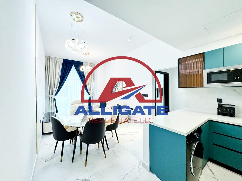 Fully furnished with Private Pool / Park view / With Balcony /64022894159361110