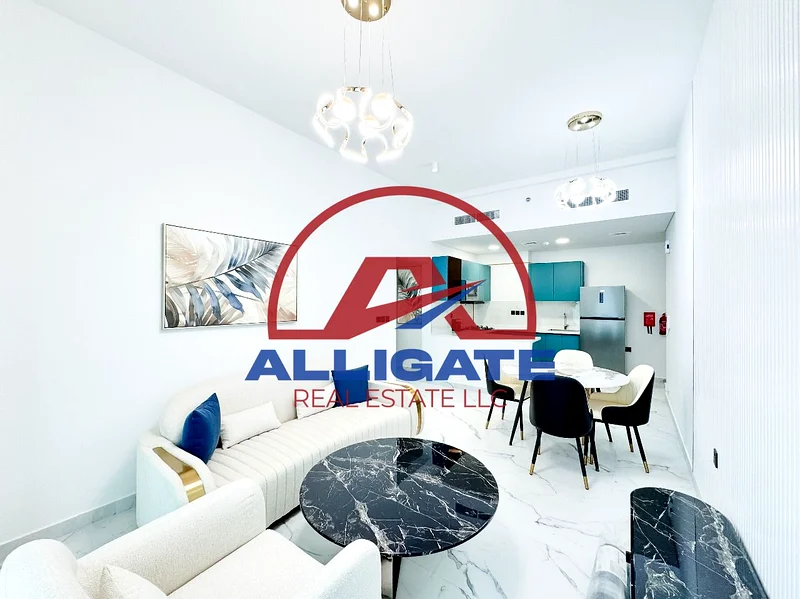 Fully furnished with Private Pool / Park view / With Balcony /64022894159361112