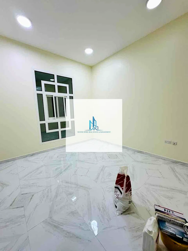 04 bedroom hall63403401593091114