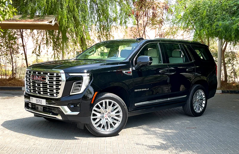 GMC Yukon Denali 2025 with warranty until 2030633985021186591115