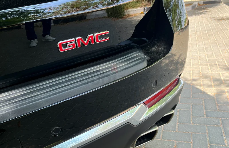 GMC Yukon Denali 2025 with warranty until 203063398502118659114