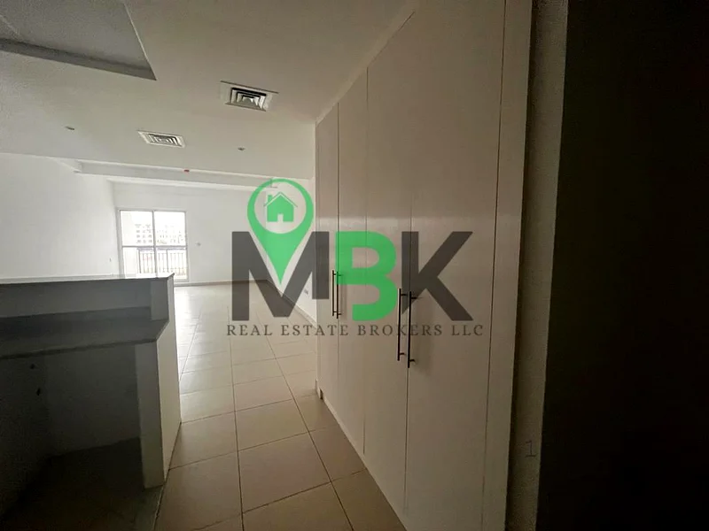 SPECIOUS  | BURJ KHALIFA VIEW | GOOD ROI63916247882115113