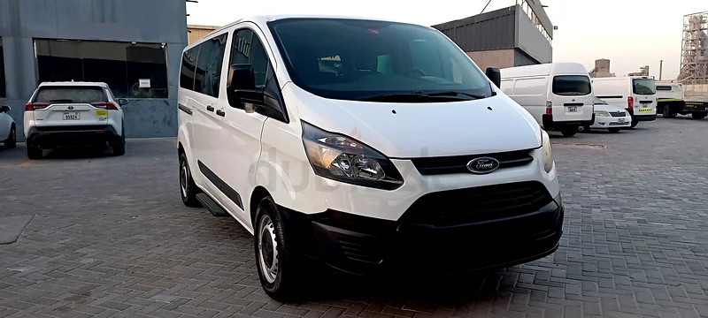 FORD TRANSIT TOURNEO CUSTOM 2017 GCC 2.2 DIESEL MANUAL TRANSMISSION 9 SEATER (ACCIDENT FREE)63399876730241111