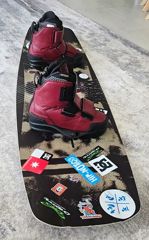 Wakeboard LF with bindings