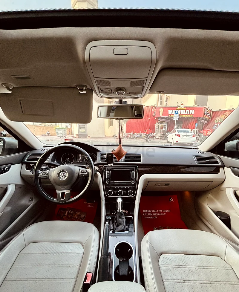 Volkswagen Passat SEL 2015 GCC Spec Full Option63398568452610113