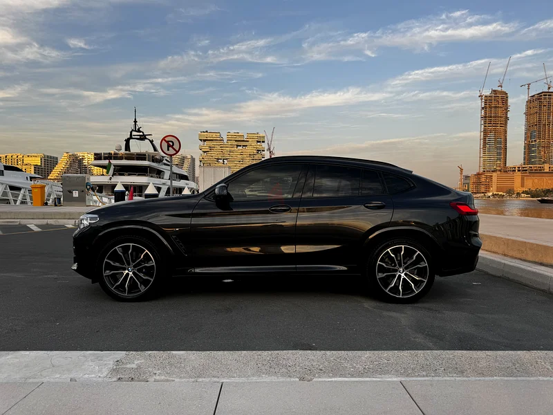 بي إم دبليو X4 xdrive30 لمنطقة مجلس التعاون الخليجي للبيع63406212753026113