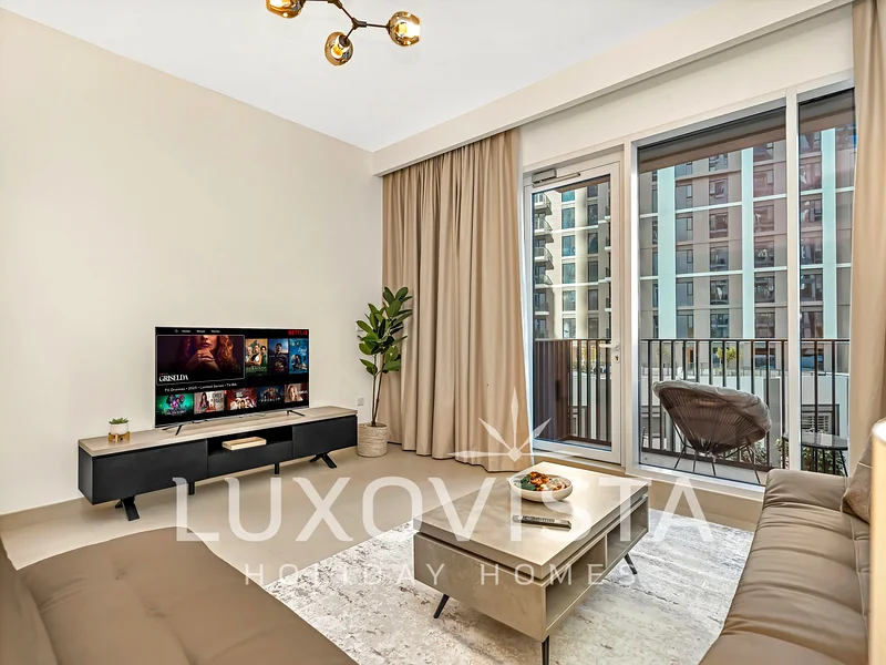 Comfortable 1-Bedroom Apartment in Creek Horizon Tower 2 | Daily & Monthly Stay63832616901249112