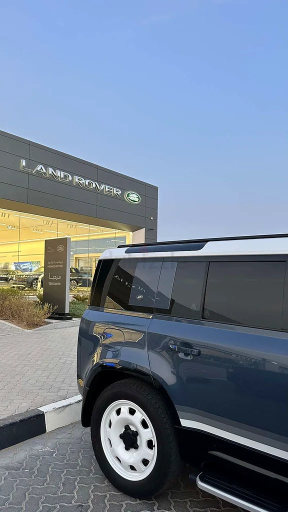 Land Rover defender63399894609666112