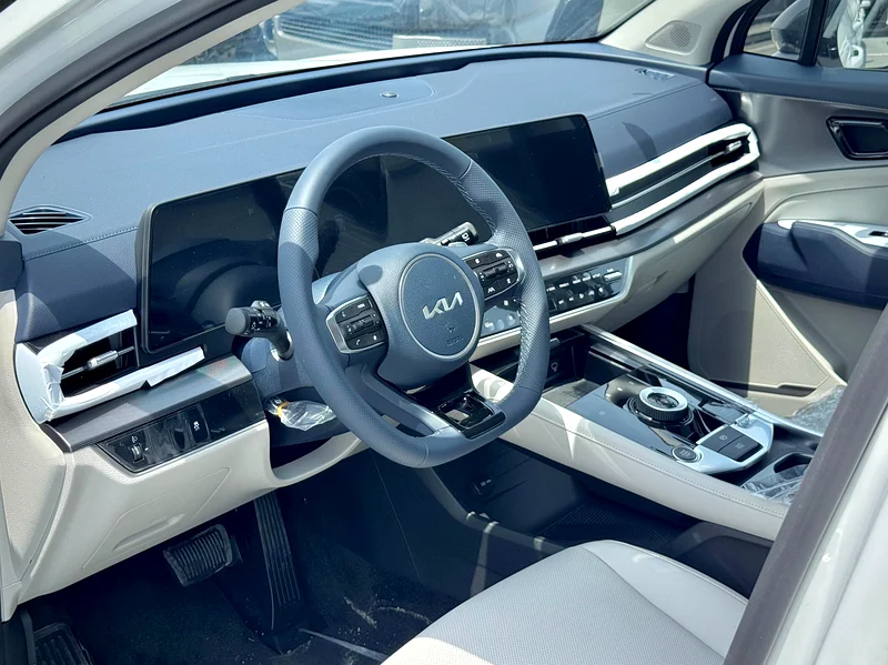 2.0L HEV FWD 2025 Chinese Specs Export Price @ 91,000 AED63398632104707114