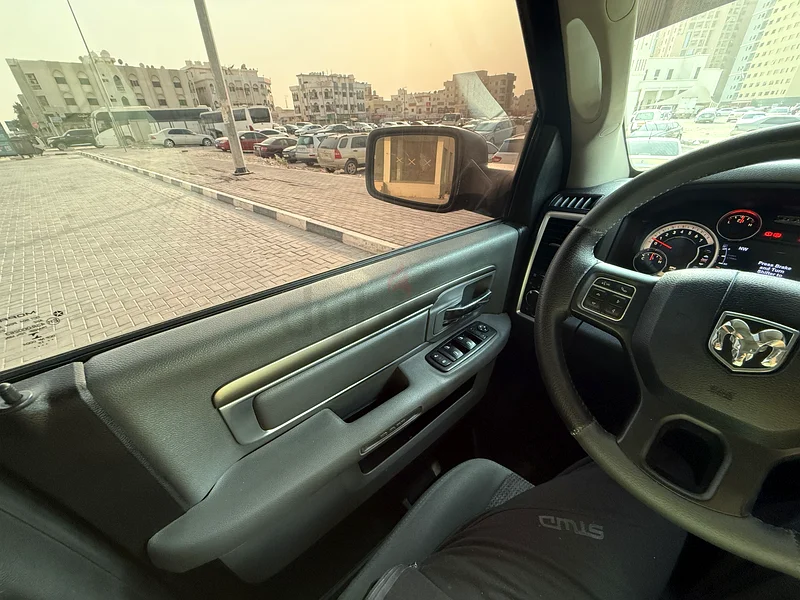رام دودج 2015 ذات الكابينة الكبيرة SLT (1500 5.7 هيمي)63398534563074114