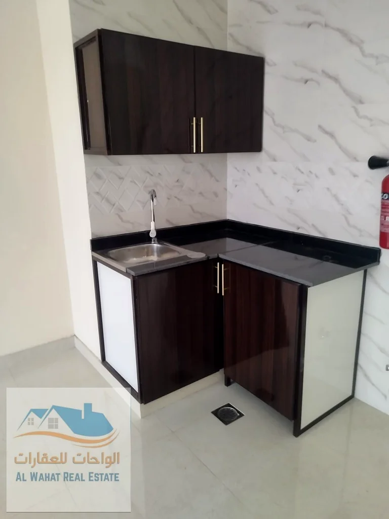 فرصة ذهبية للإيجار السنوي، شقة ب studio - عجمان الجرف 363714534734210111
