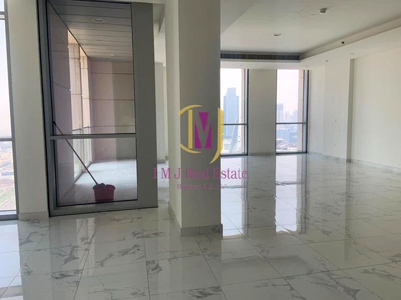 موقع متميز | 4 غرف إضافية للخدم | غير مفروش63794529382785114