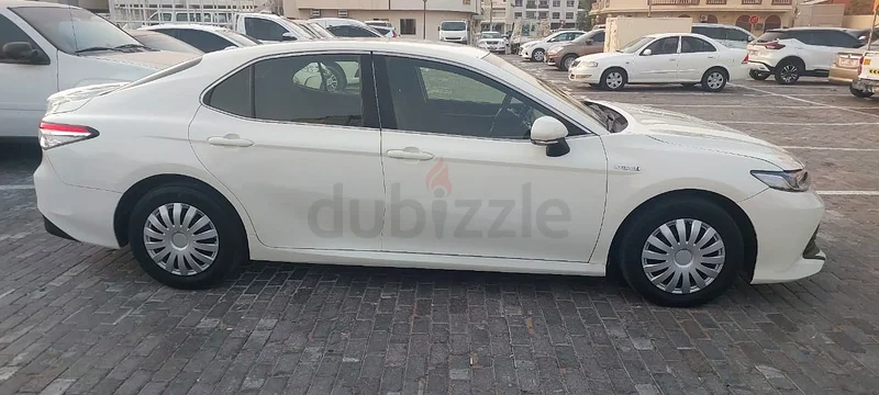 Toyota Camry 2020 Hybrid | Accident Free | Good condition for Sale63401308462977112