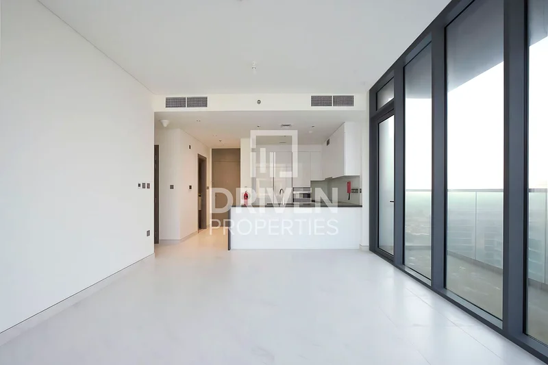 Community and Lagoon View | Appliances Included64006536319489112