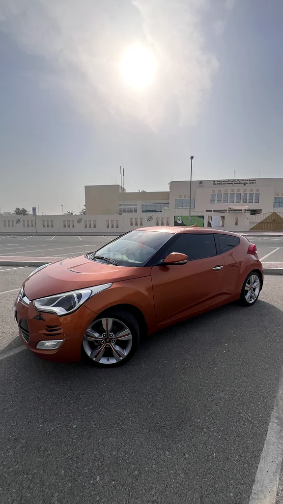 Hyundai Veloster 2014 in excellent condition – no issues63406906282113113