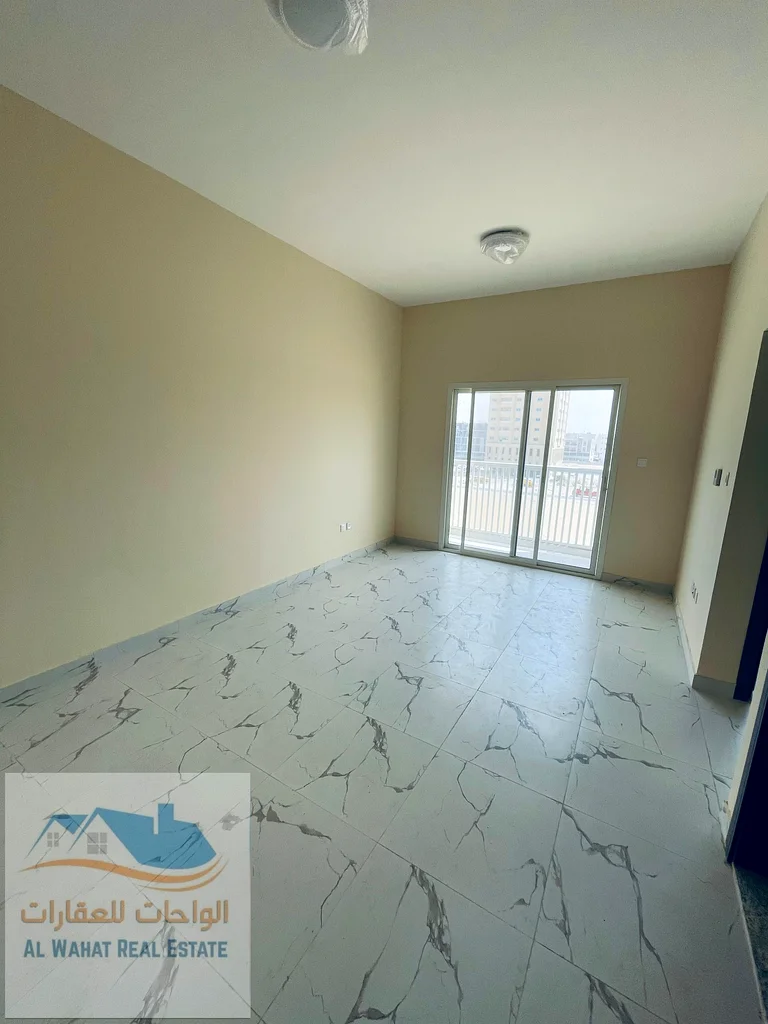 🏢 شقة للإيجار السنوي - أول ساكن | الجرف 3 - عجمان 📍 الموقع: الجرف 3 - مبنى جديد بالكامل ✅ موقع هادئ وقريب من وسائل الراحة63714078840835111