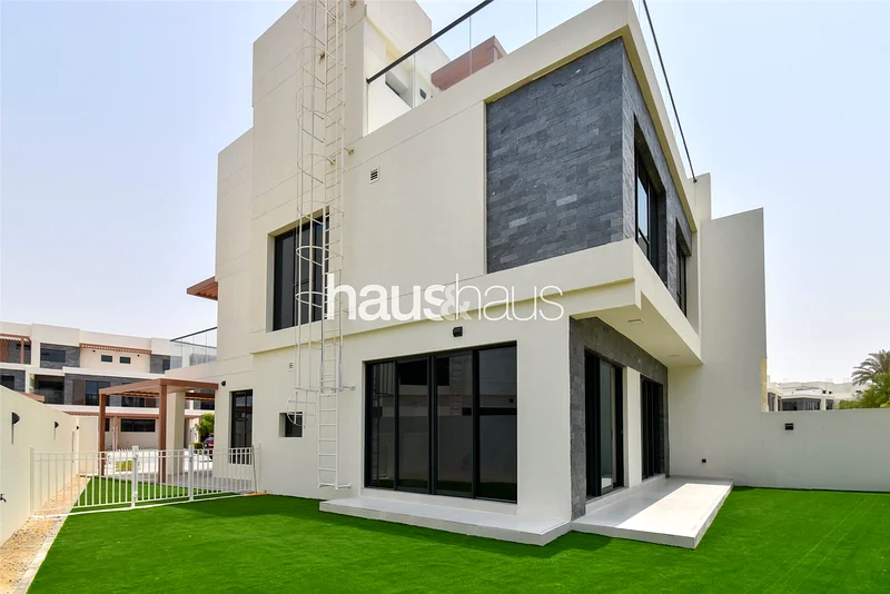Handed Over | Full Golf View | 3 Floors | Call now63971549019651114