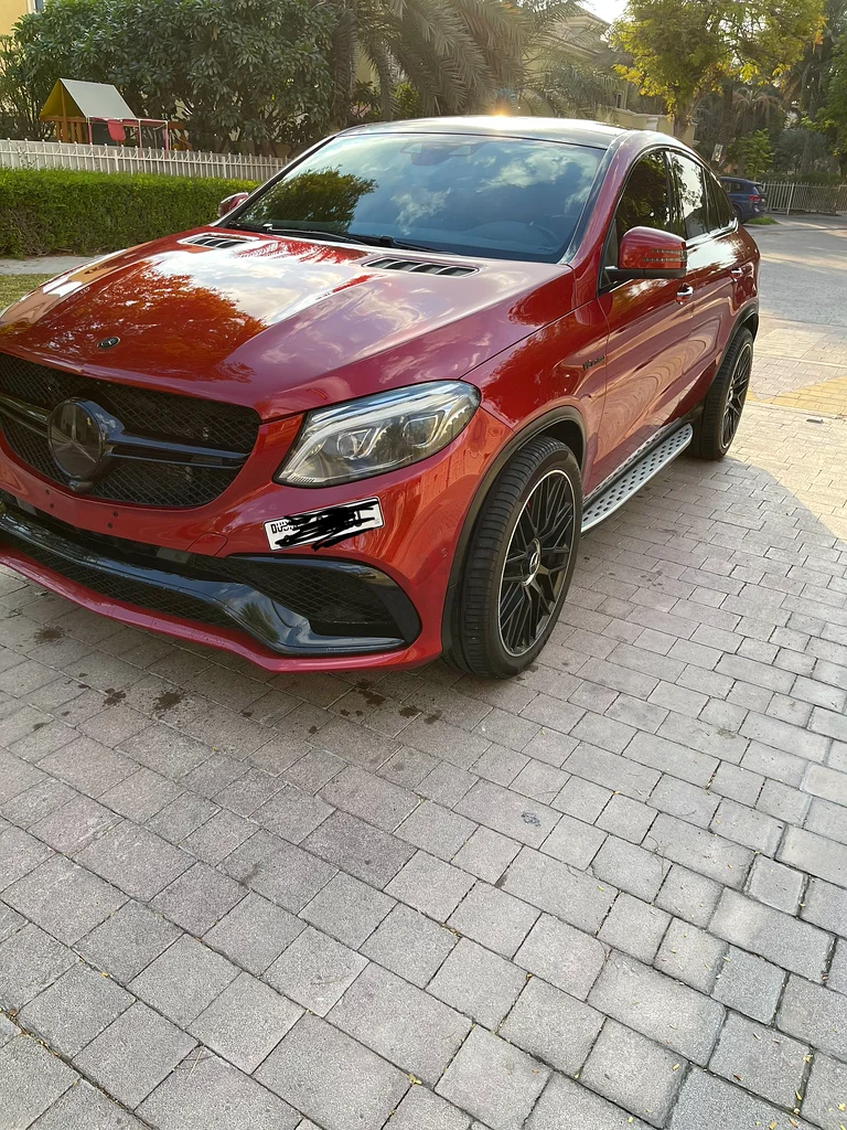 GLE 63 s63488643871875112