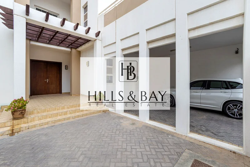 SINGLE ROW VACANT STANDALONE LANDSCAPED RENT 400K63731086404611113