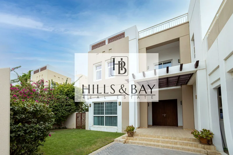 SINGLE ROW VACANT STANDALONE LANDSCAPED RENT 400K63731086404611110