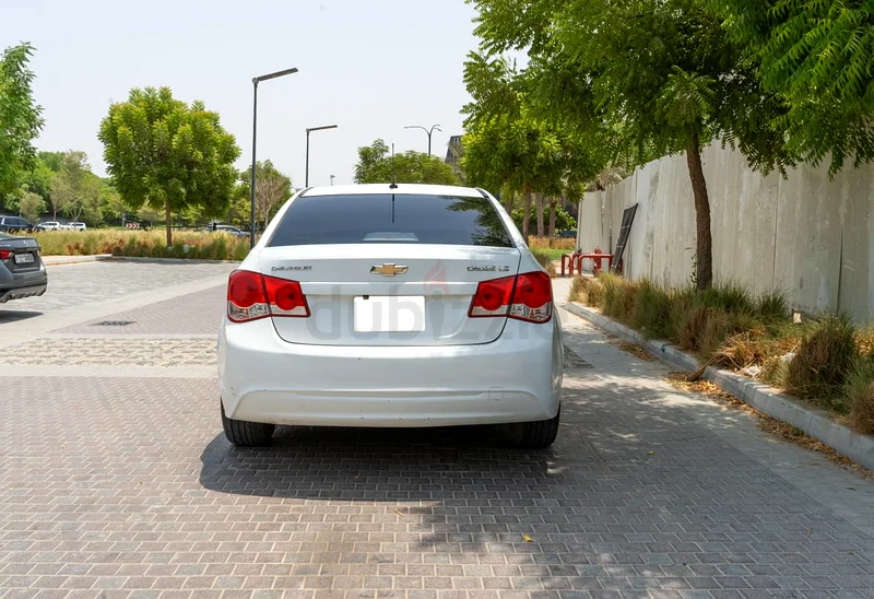 SEDAN BEST PRICE READY FOR USE63398557743105113