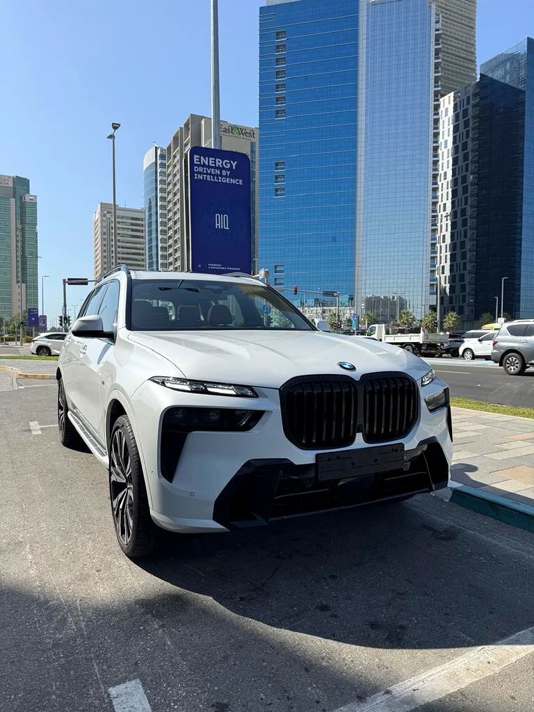 2025 BMW X7 xDrive40i M Sport. 5 Years Warranty/ 5 Years Free Service. Free Insurance/ Window tint63406332256898111