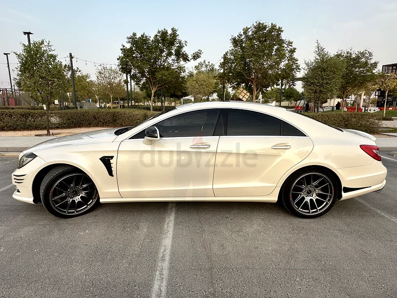 مرسيدس بنز CLS 35063399927688705112