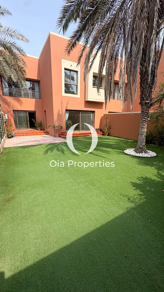 Luxury 4BR Villa + Private Garden | Ready to Move63403401843971118