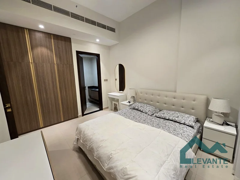 شقة واسعة من غرفة نوم واحدة | مفروشة بالكامل | طابق عالي63728721086210113