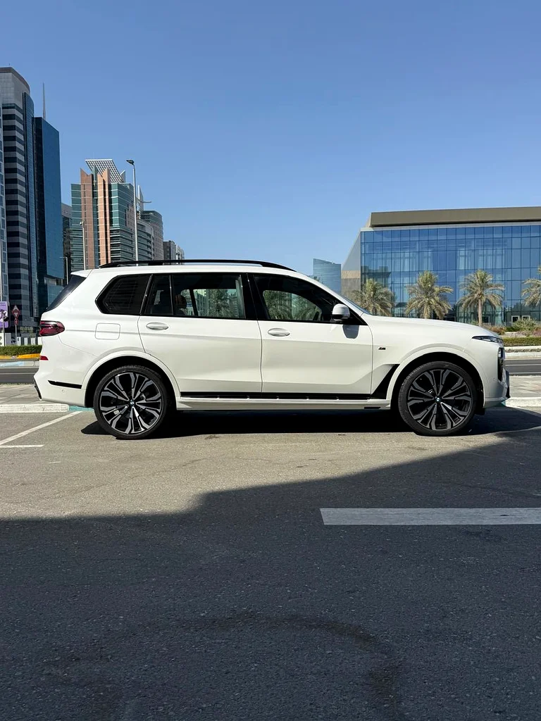 2025 BMW X7 xDrive40i M Sport. 5 Years Warranty/ 5 Years Free Service. Free Insurance/ Window tint63406332256898114