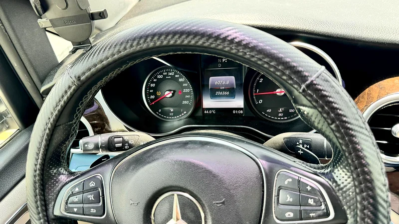 مرسيدس بنز V 25063399920420993113