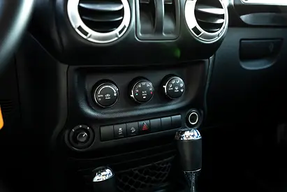 2016 JEEP WRANGLER 缩略图 12
