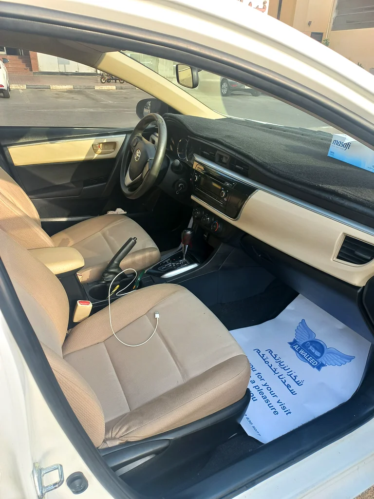 Toyota Corolla GCC 1.6 2015 Model SE Urgent for Sale63401303556993114