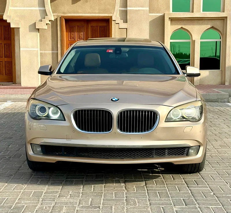 BMW 730i Gulf Model 2012 Full Option63411930680323111