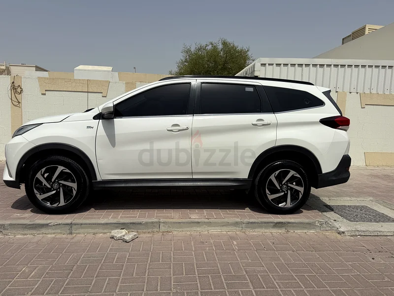 تويوتا راش 1.5 لتر، نظيفة جدًا ومرتبة63401320839299111