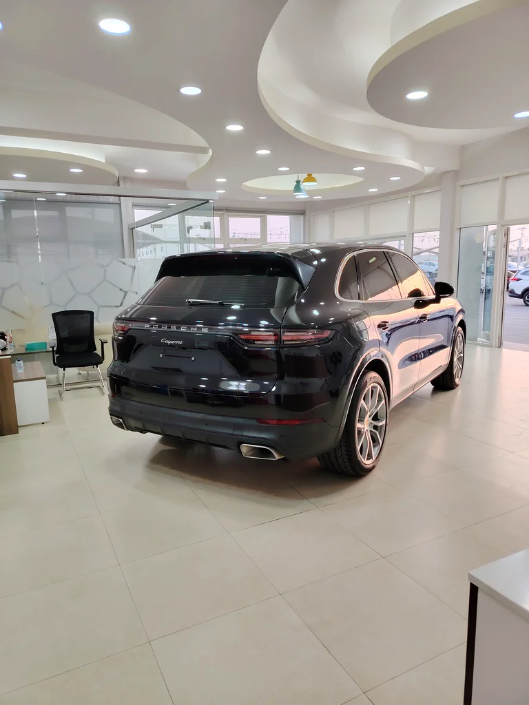 Porsche cayenne GCC63406544076675113