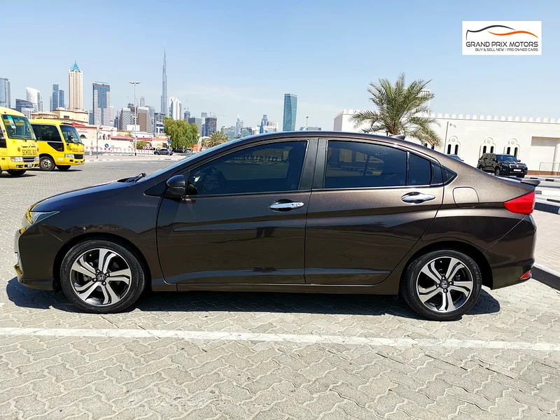 Honda City V4 1.5 2016 Model GCC Specs In Perfect Condition63398539266817114