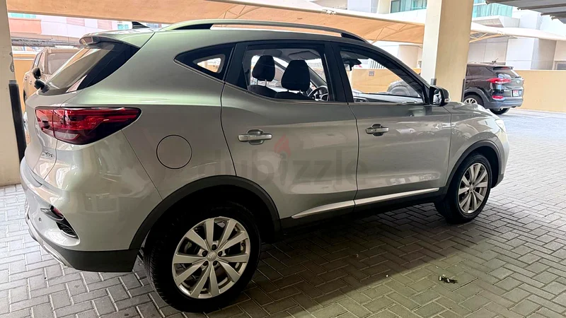 MG ZS 2023 flood-free, lady driven63398493495043114