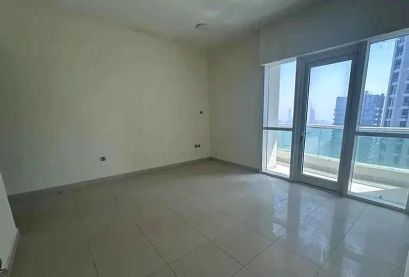 NOt Effected Unit! Vacant! Perfect DEal64037800140161112