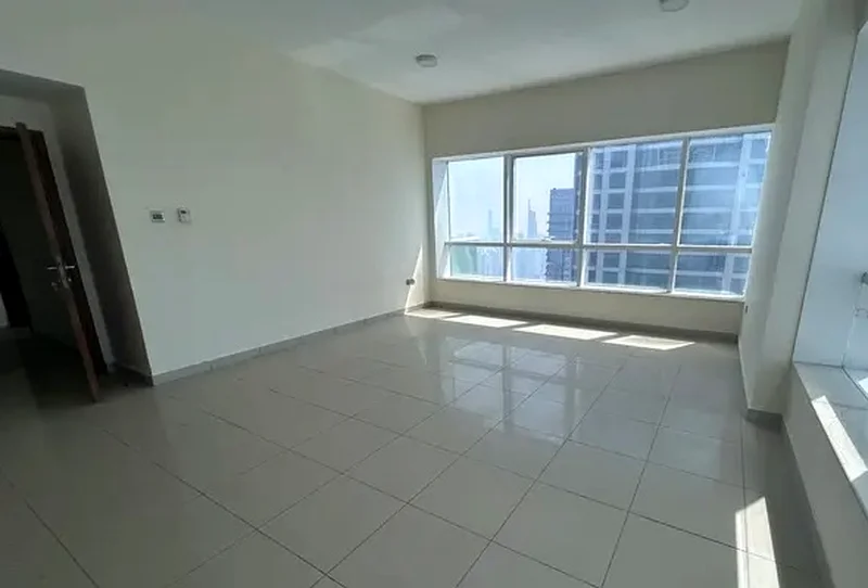 NOt Effected Unit! Vacant! Perfect DEal64037800140161110