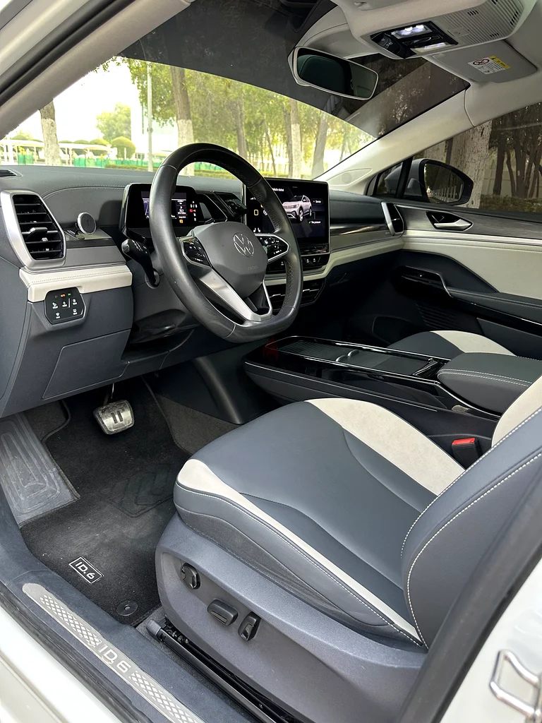 Volkswagen ID6 PURE+ 7-seater 202263410194526081112