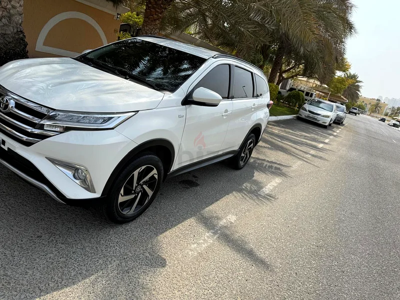 TOYOTA RUSH EX 2023 GCC  
EXCELLENT CONDITION  
FAMILY CAR  
LOW MILEAGE63401319277953112